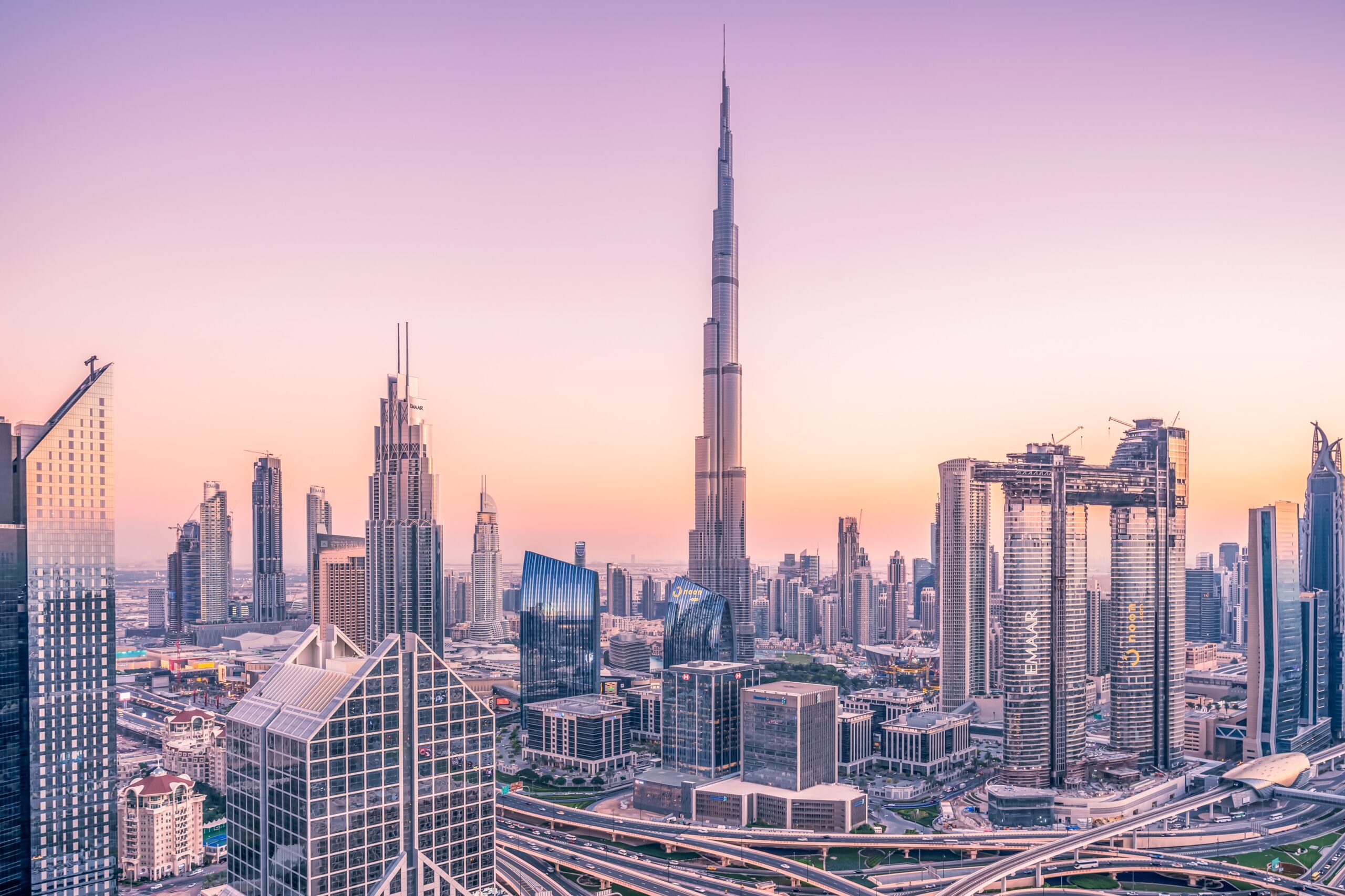 Quyền công dân UAE dành cho người nước ngoài ở UAE: Ai có thể đăng ký và làm như thế nào?