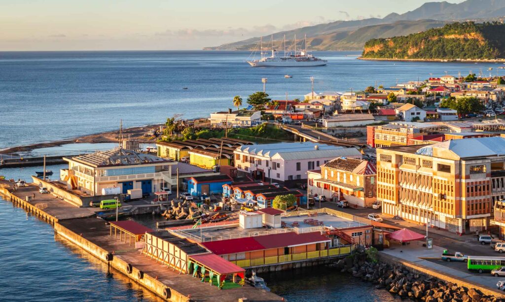 Доминика - прекрасный остров с причудливой столицей.