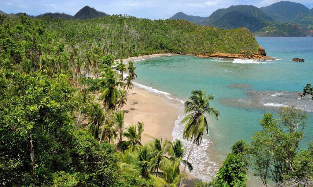 Dominica là kho báu của một hòn đảo.