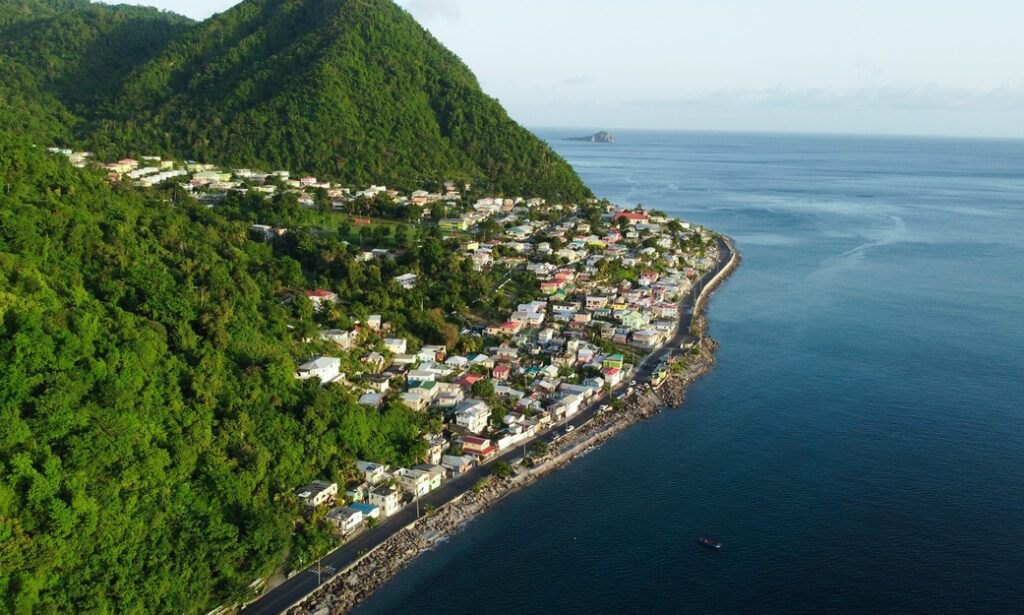 Dominica has banned Yemenis from applying for its Citizenship by Investment Programme.