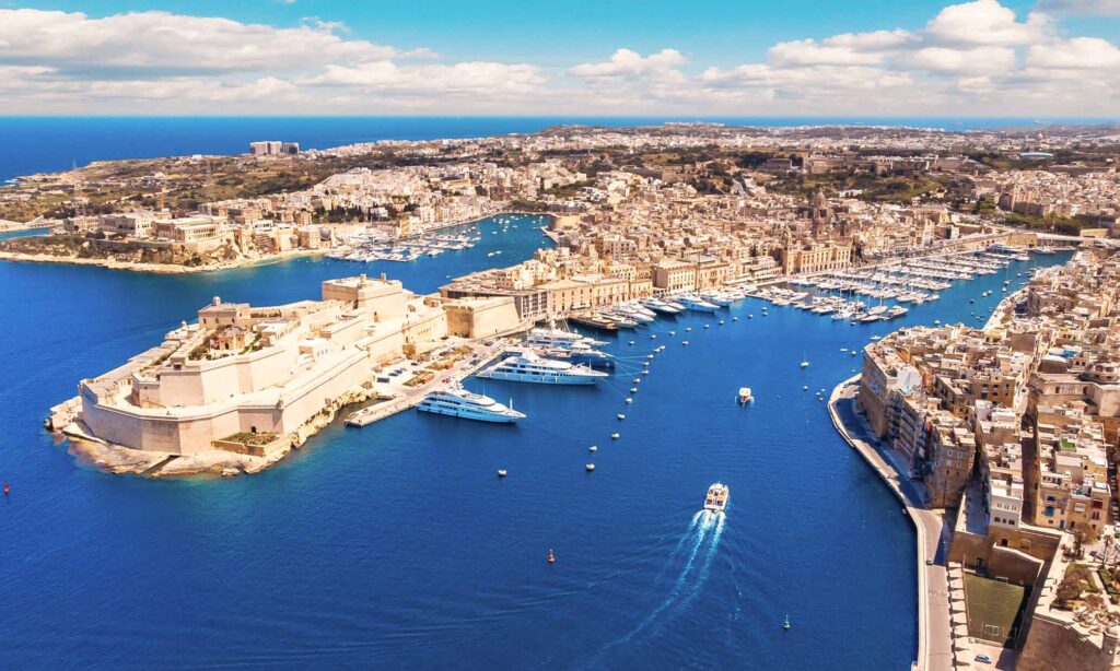 RIF Trust phác thảo lịch sử của Quyền công dân Malta thông qua đầu tư.