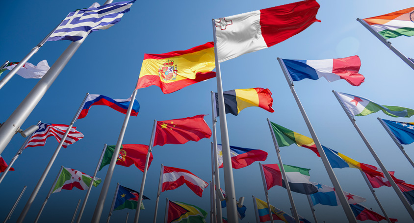 2025 Guide: Second Citizenship & Residency Options for Americans