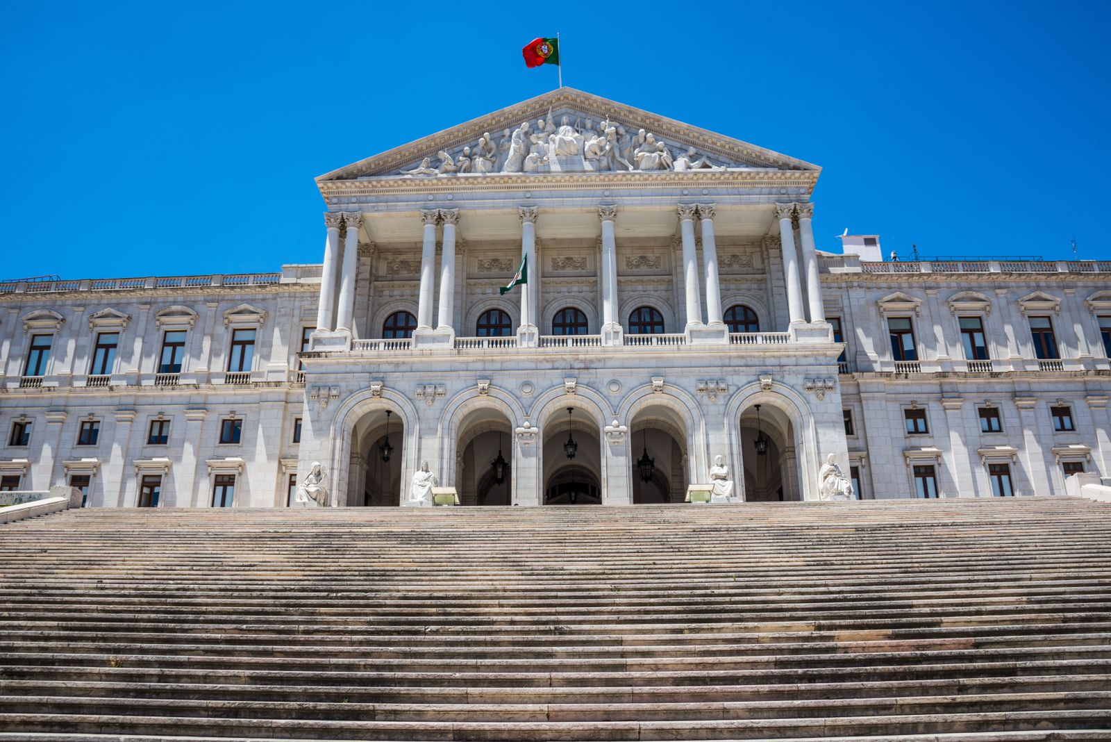 Portuguese Citizenship Law Approved by Parliament — Awaiting Presidential Action